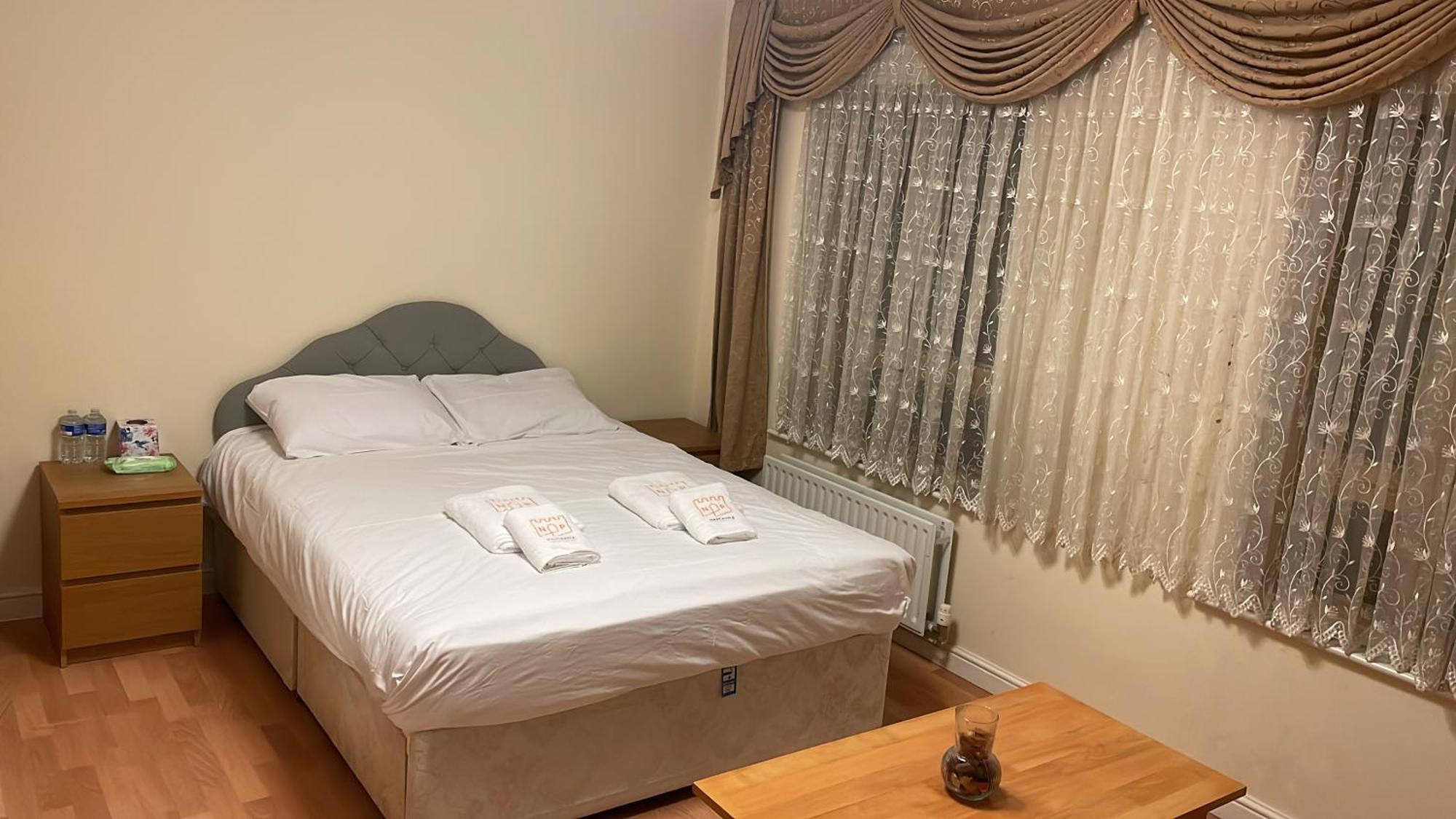 Napcastle Caledonian Park Hotell London Eksteriør bilde