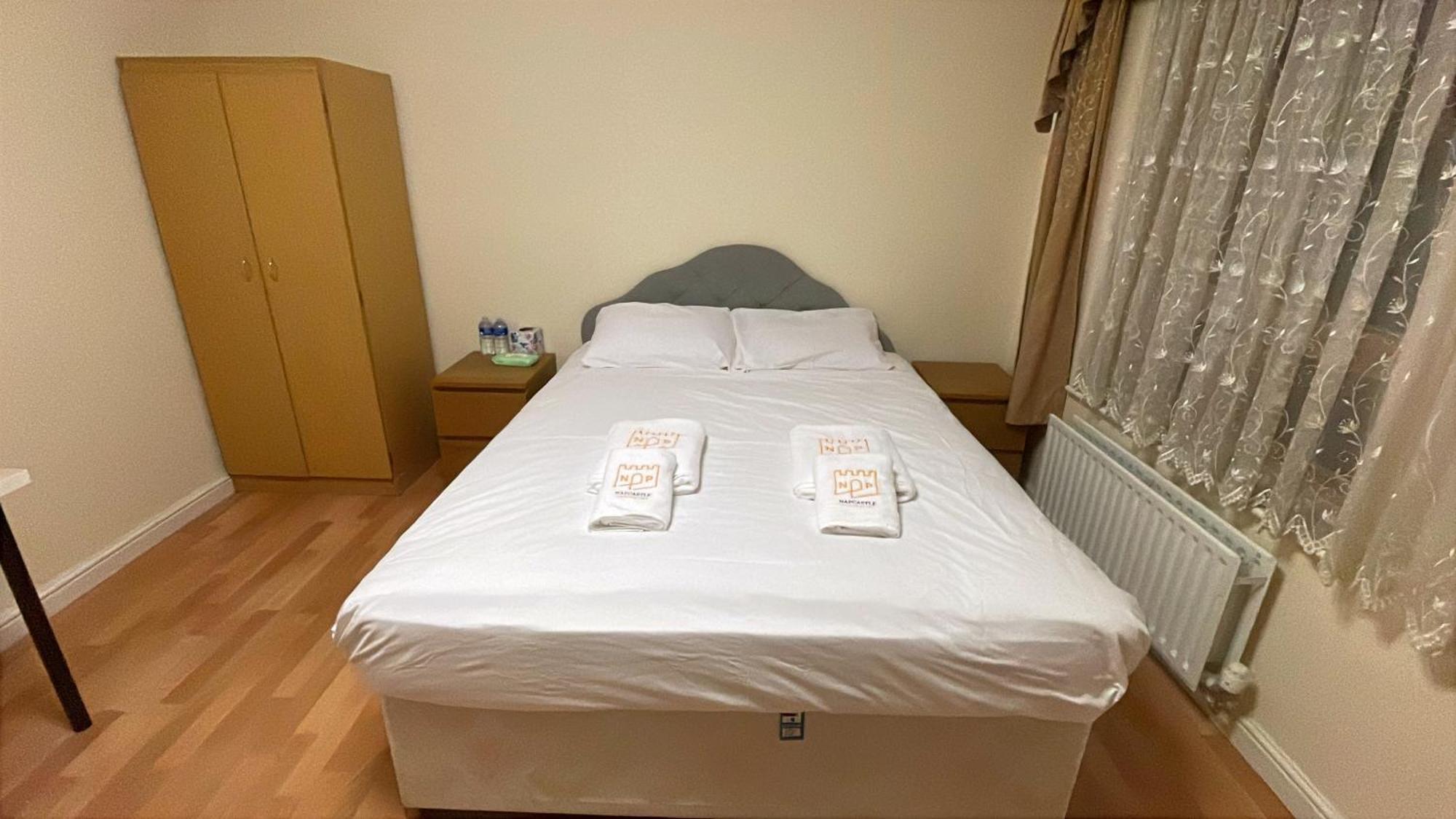 Napcastle Caledonian Park Hotell London Eksteriør bilde