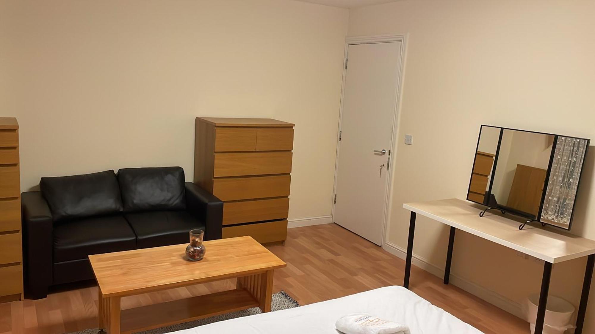 Napcastle Caledonian Park Hotell London Eksteriør bilde