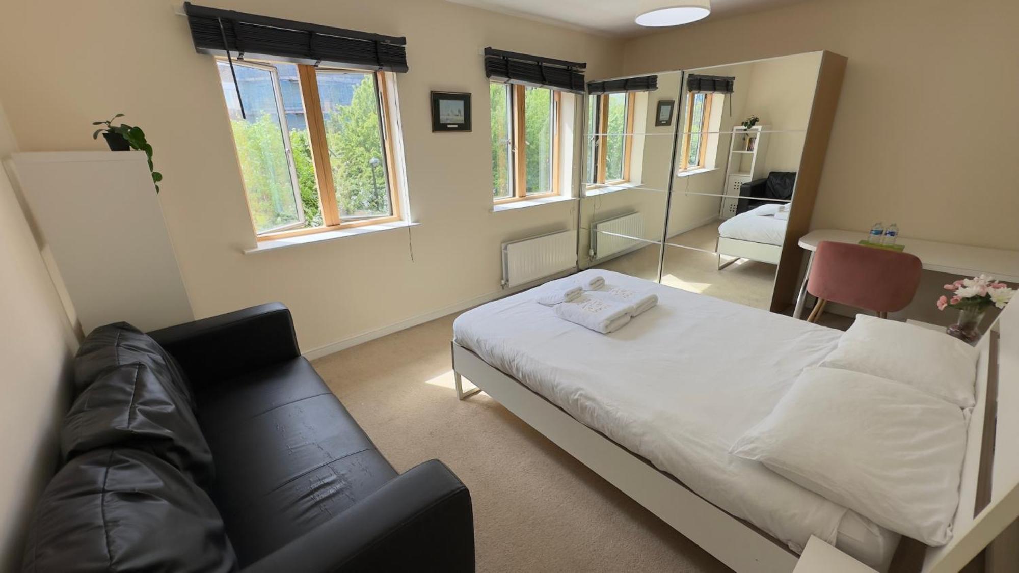 Napcastle Caledonian Park Hotell London Eksteriør bilde