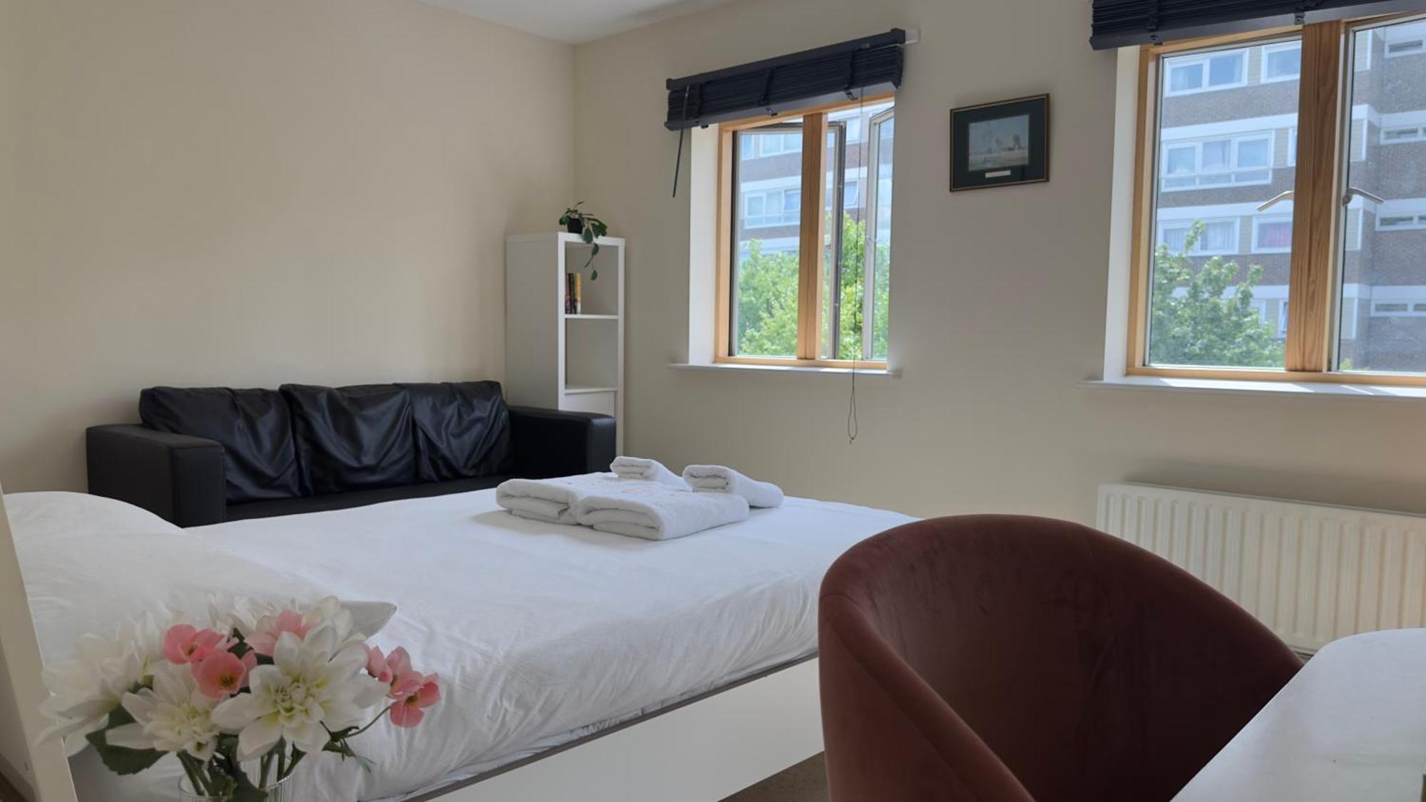 Napcastle Caledonian Park Hotell London Eksteriør bilde