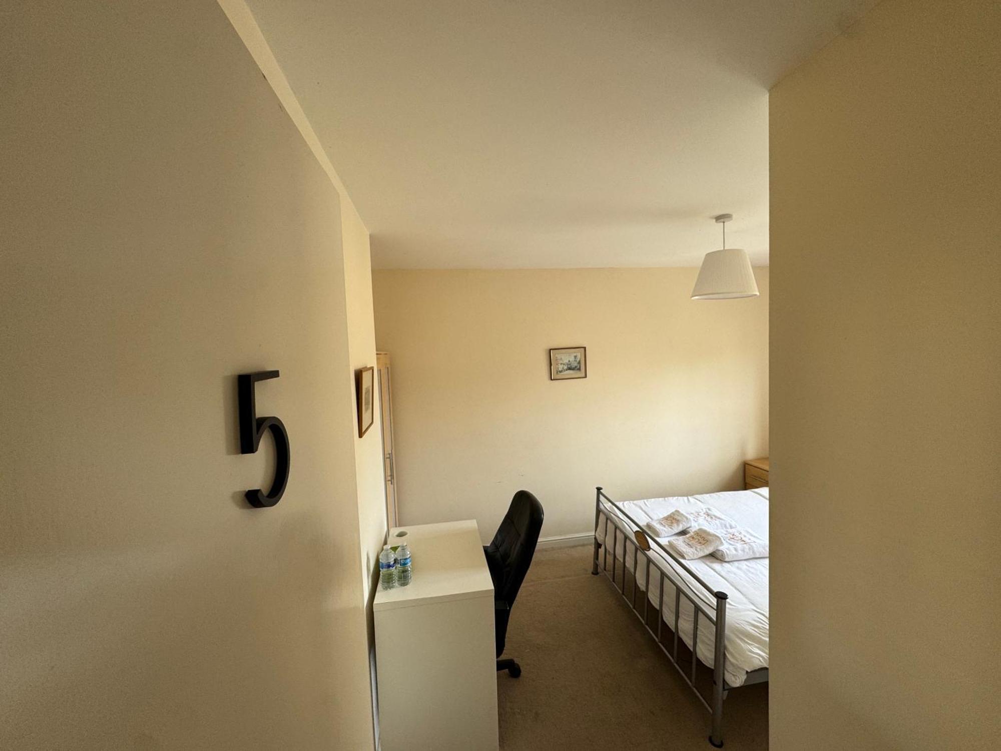 Napcastle Caledonian Park Hotell London Eksteriør bilde
