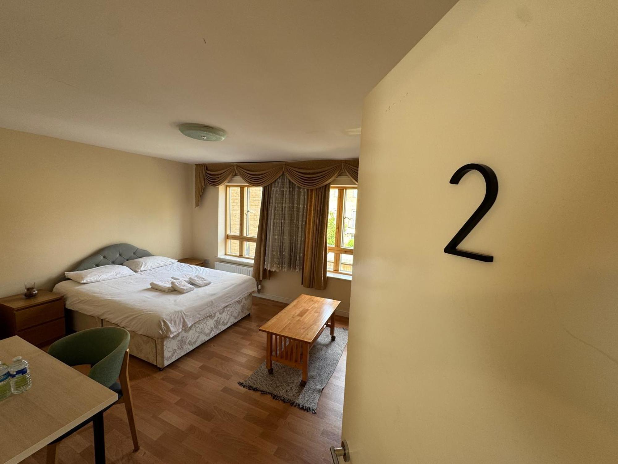 Napcastle Caledonian Park Hotell London Eksteriør bilde