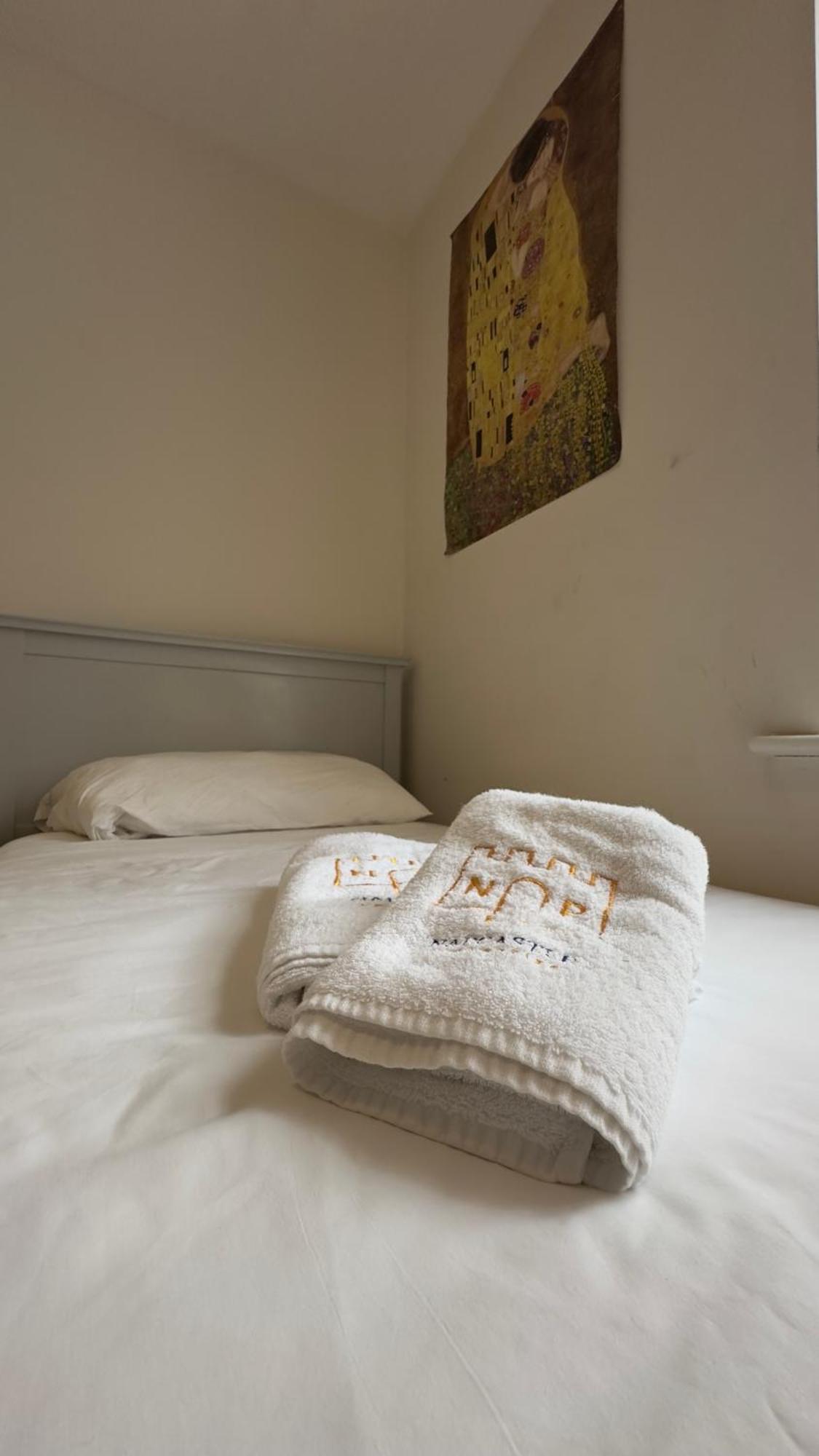 Napcastle Caledonian Park Hotell London Eksteriør bilde