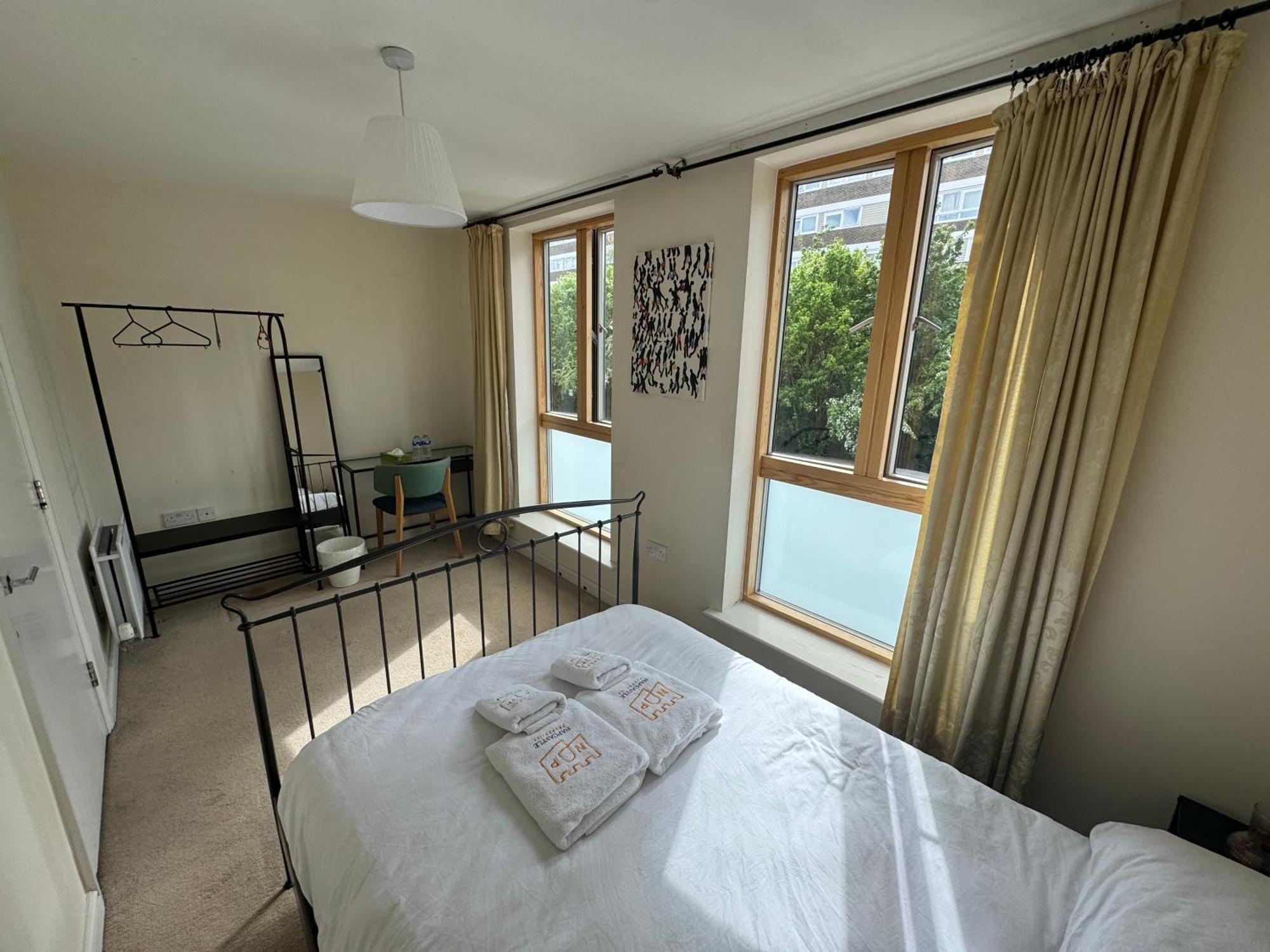Napcastle Caledonian Park Hotell London Eksteriør bilde