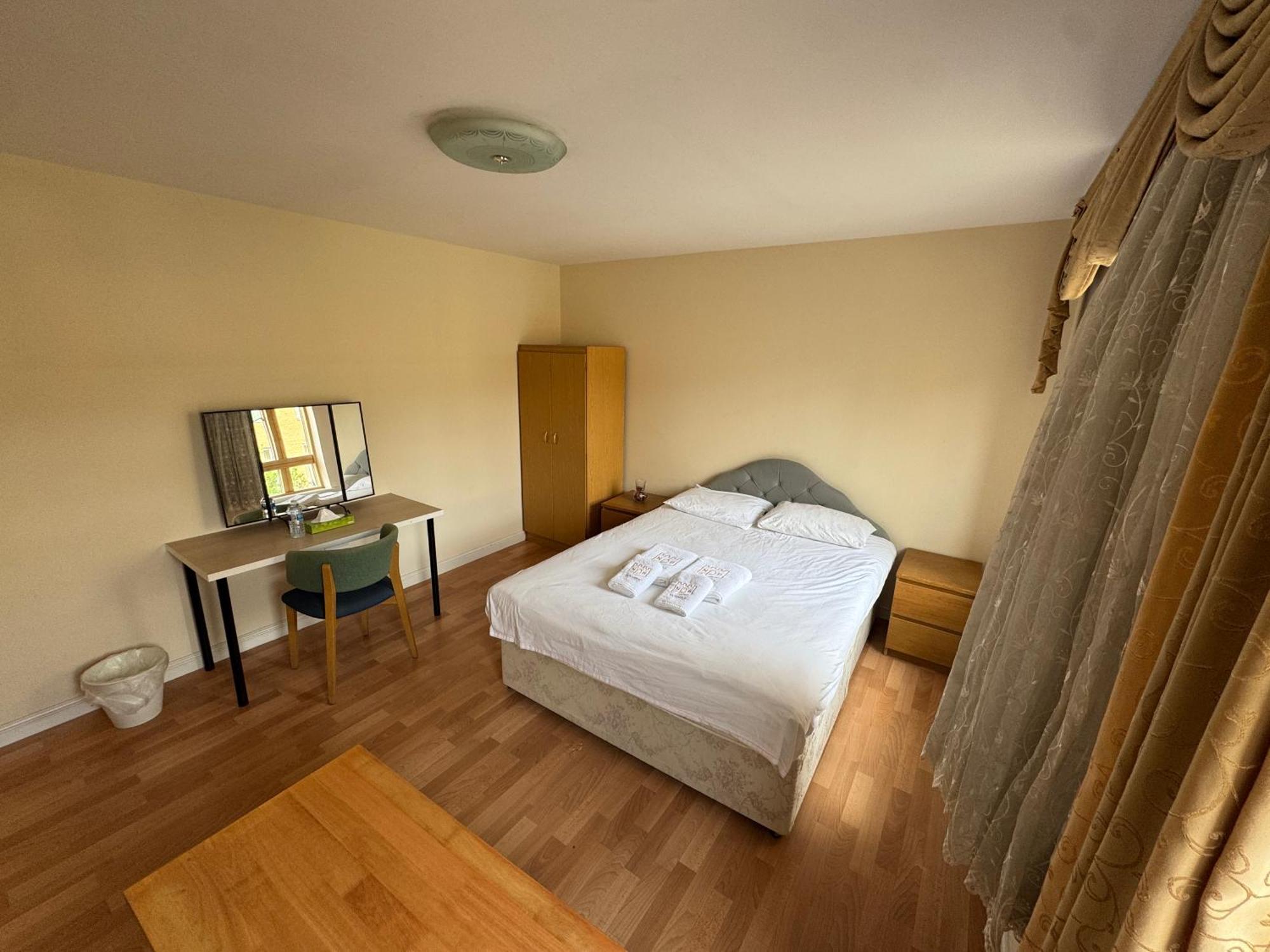 Napcastle Caledonian Park Hotell London Eksteriør bilde